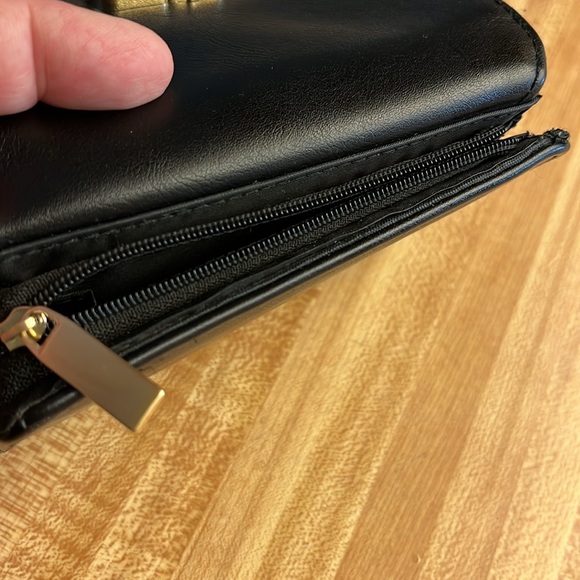 Wallet - Picture 5 of 5